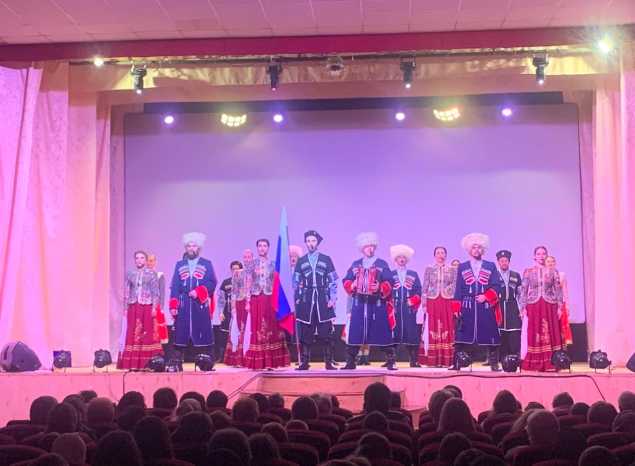 Ансамбль «Казачья застава» порадовал своим творчеством жителей г. Городище